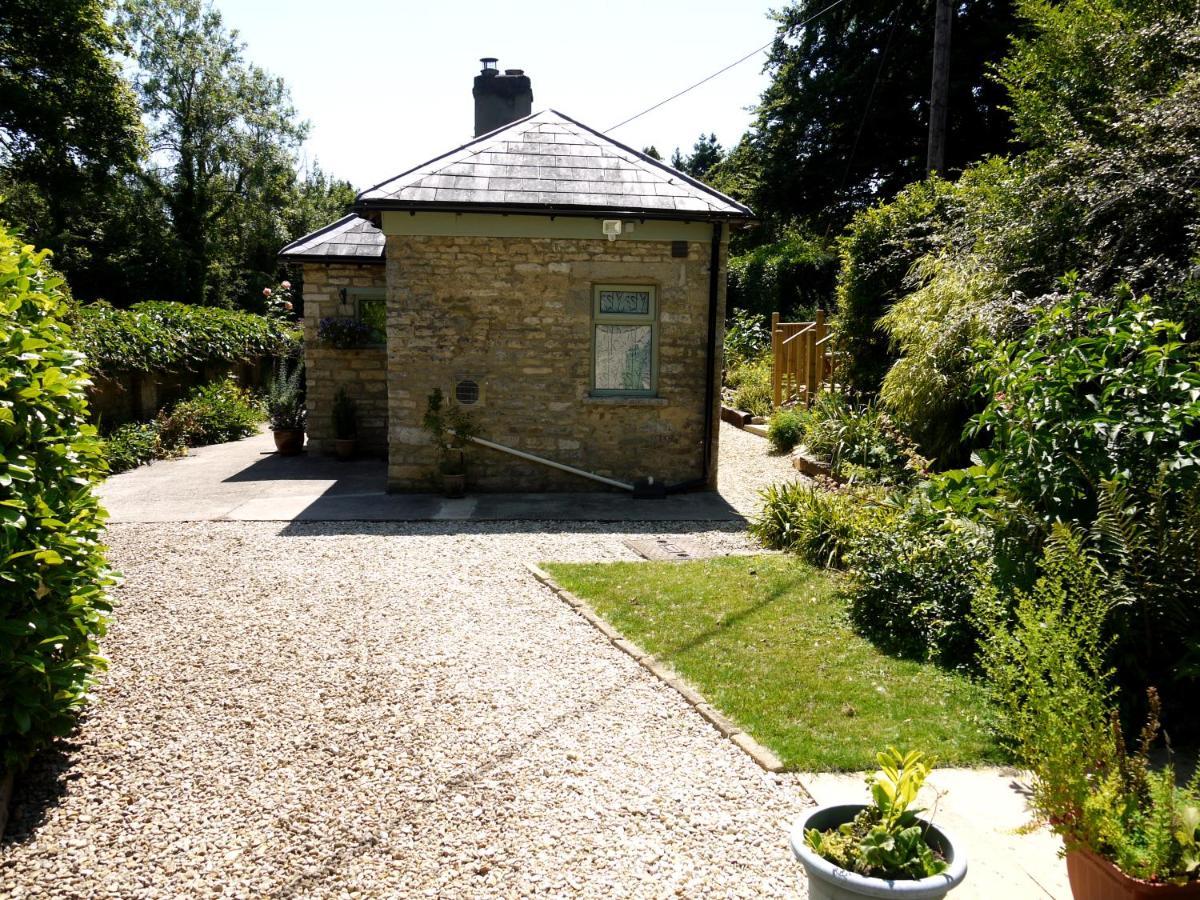 Cosy Stone Cottage, The Bungalow Perrotts Brook Cirencester Kültér fotó